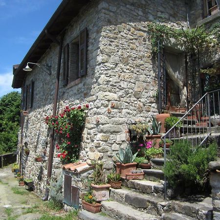 Poggio Delle Rondini Bed & Breakfast Bagnone Exterior photo