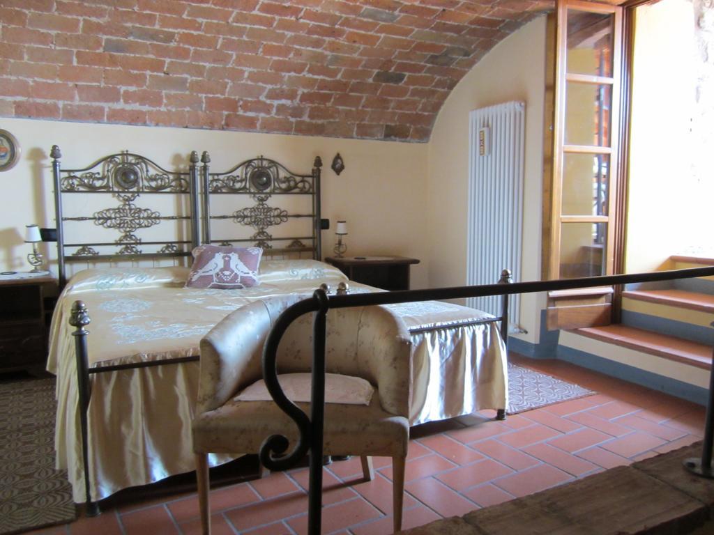 Poggio Delle Rondini Bed & Breakfast Bagnone Exterior photo