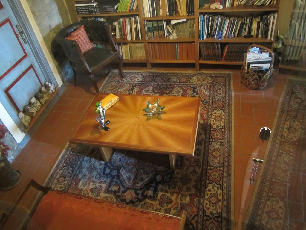 Poggio Delle Rondini Bed & Breakfast Bagnone Exterior photo