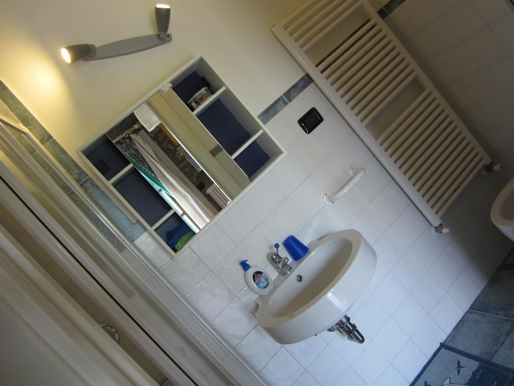 Poggio Delle Rondini Bed & Breakfast Bagnone Exterior photo